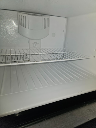 clean freezer